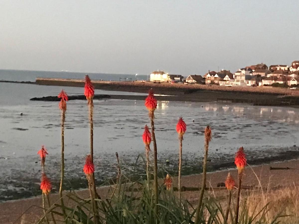 Once Upon A Tide Apartment Herne Bay Exterior foto
